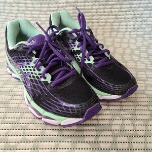 ASICS Gel Nimbus women’s sneakers